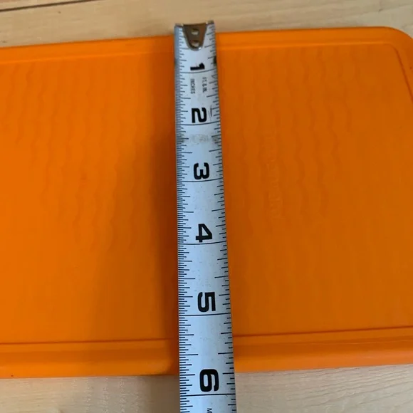 Tupperware Orange Replacement Lids - Picture 7 of 7